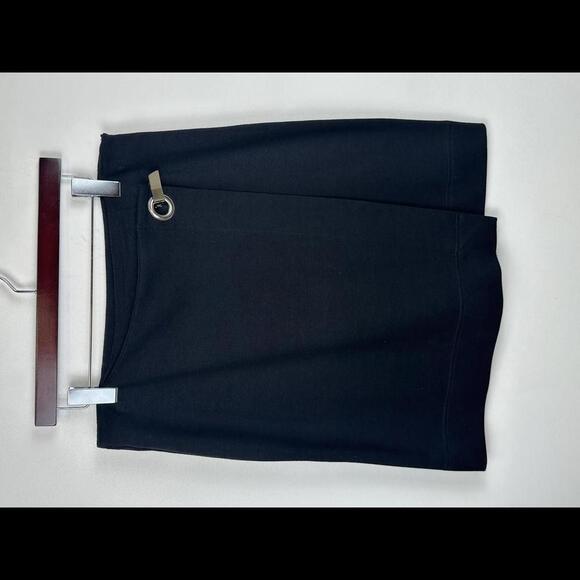 A Line Black‎ Wrap Skirt with Silver Clasp Hardware Above the Knee SIZE 10 - Picture 1 of 6